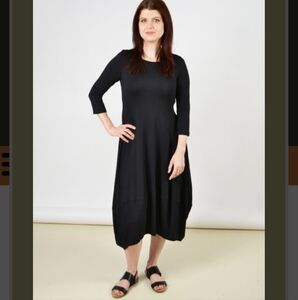 Comfy USA Black Kati Midi Dress XS